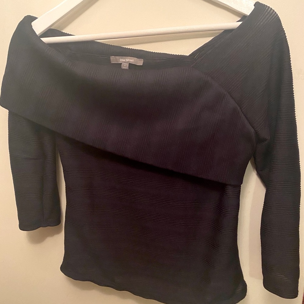 Anthropologie “Blue Tassel” dark blue shirt Small